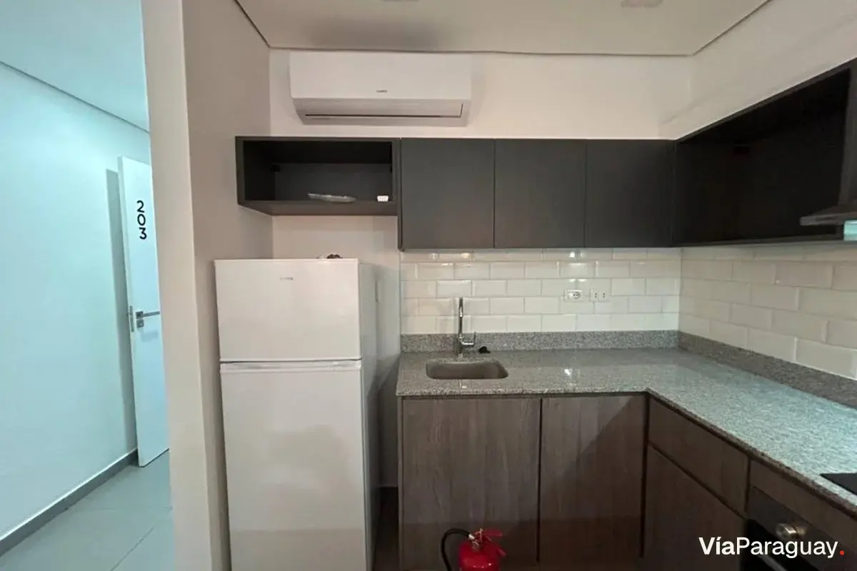 Semi-furnished studio apartment for rent in Ycuá Satí