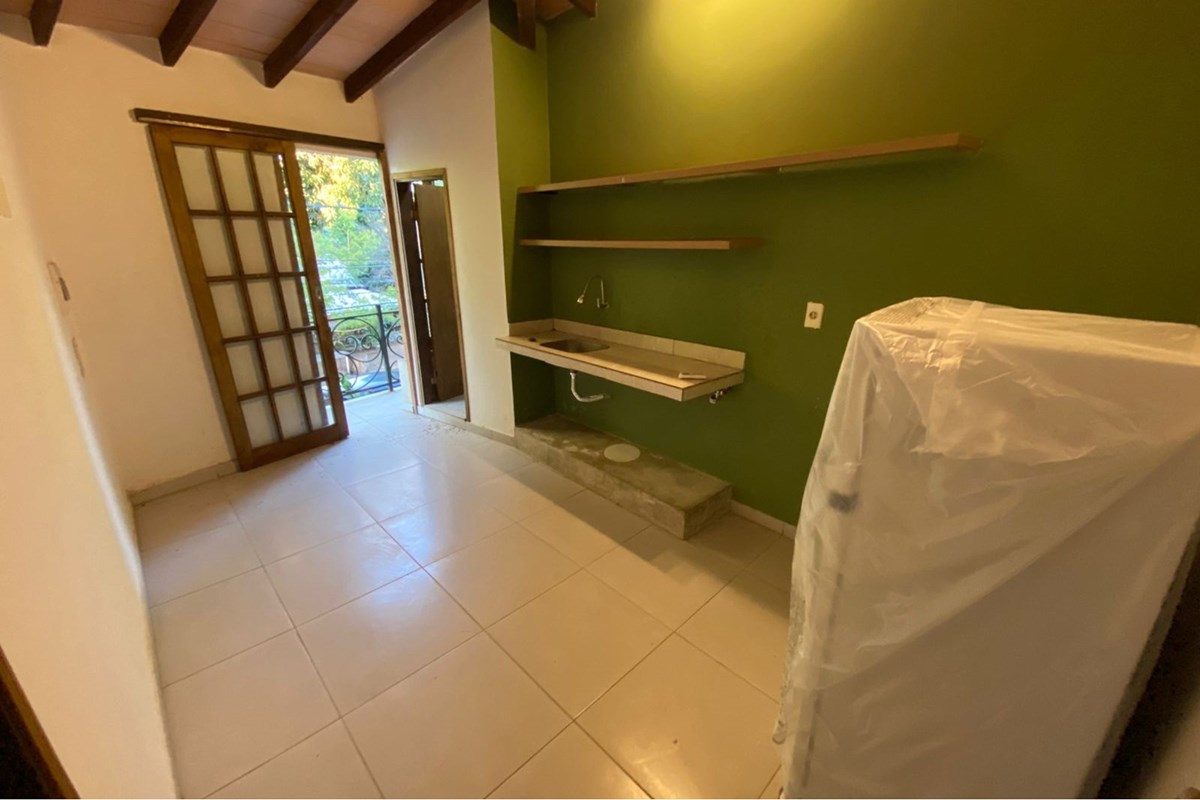 Studio apartment for sale with balcony in Fernando de la Mora