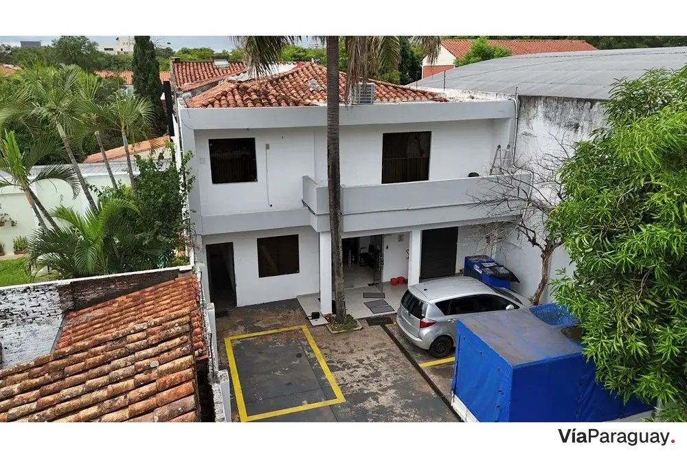Escritório corporativo à venda em Los Laureles, Assunção