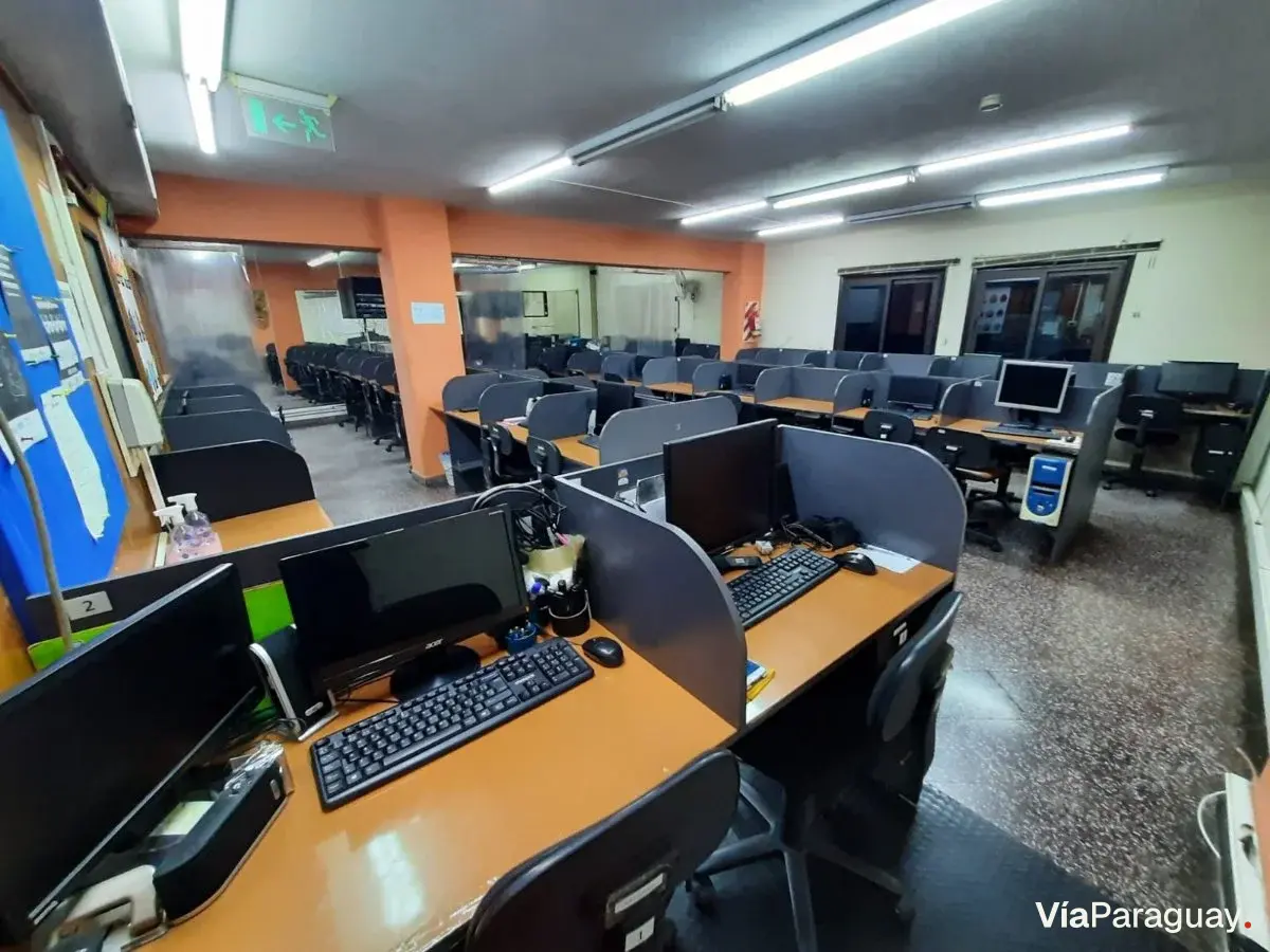 Oficina de call center en alquiler en Asunción Centro
