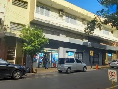 Oficina en alquiler en el centro de Asunción – 500 m²