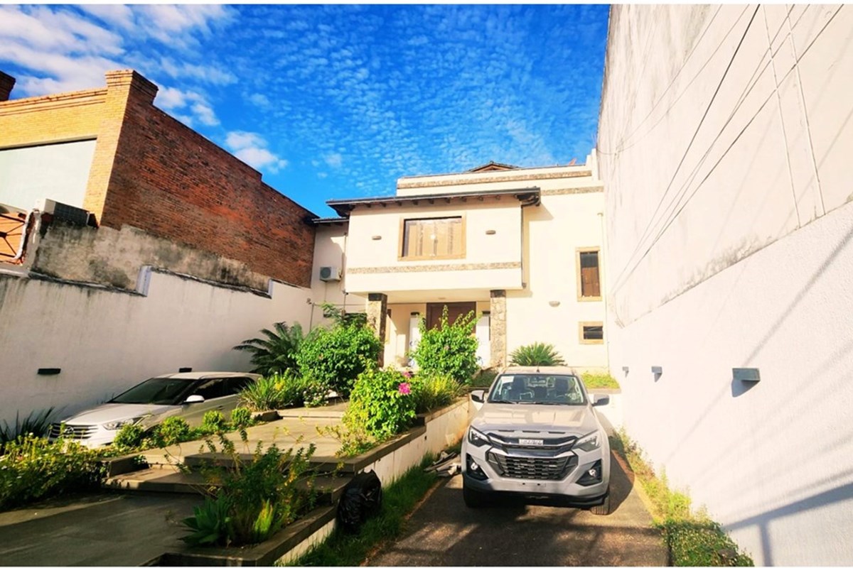 Escritório para alugar em Los Laureles, Assunção