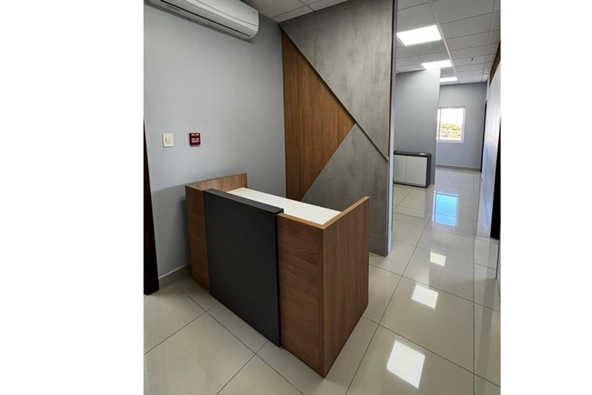 Fully furnished office for rent in Mariscal López
