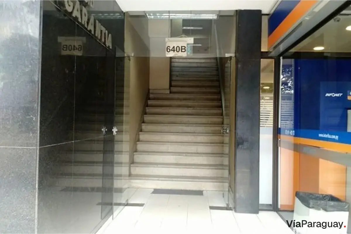 Oficina en venta en Edificio Garantía, Catedral, Asunción