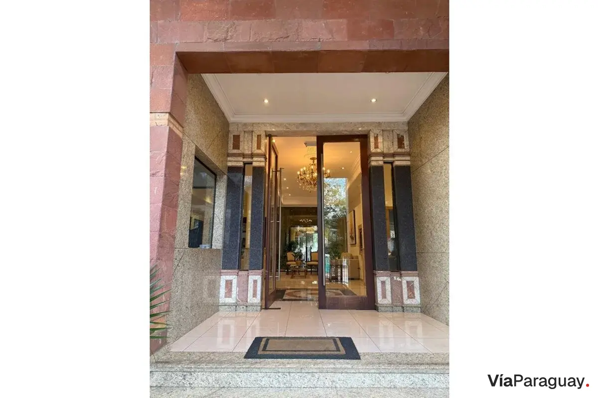 Penthouse amoblado en alquiler en Ycuá Satí, Asunción