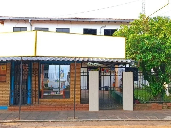 Propriedade comercial de frente a frente à venda, San Lorenzo