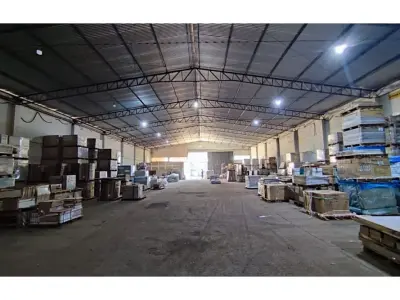 Propiedad comercial e industrial en venta en Minga Guazú
