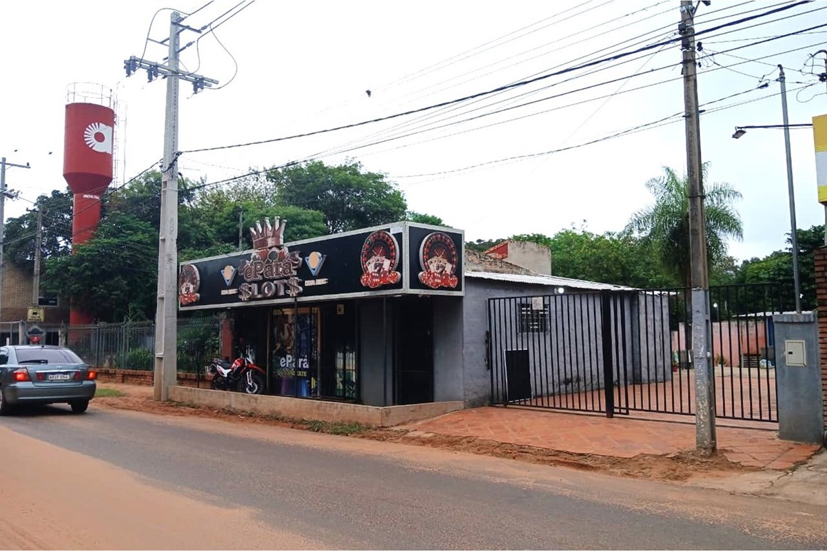 Propriedade comercial à venda em Capiatá, Costa Salinares