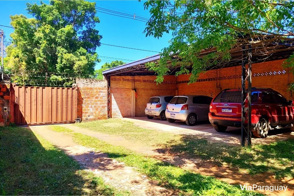Propriedade comercial à venda em San Lorenzo, Laurelty
