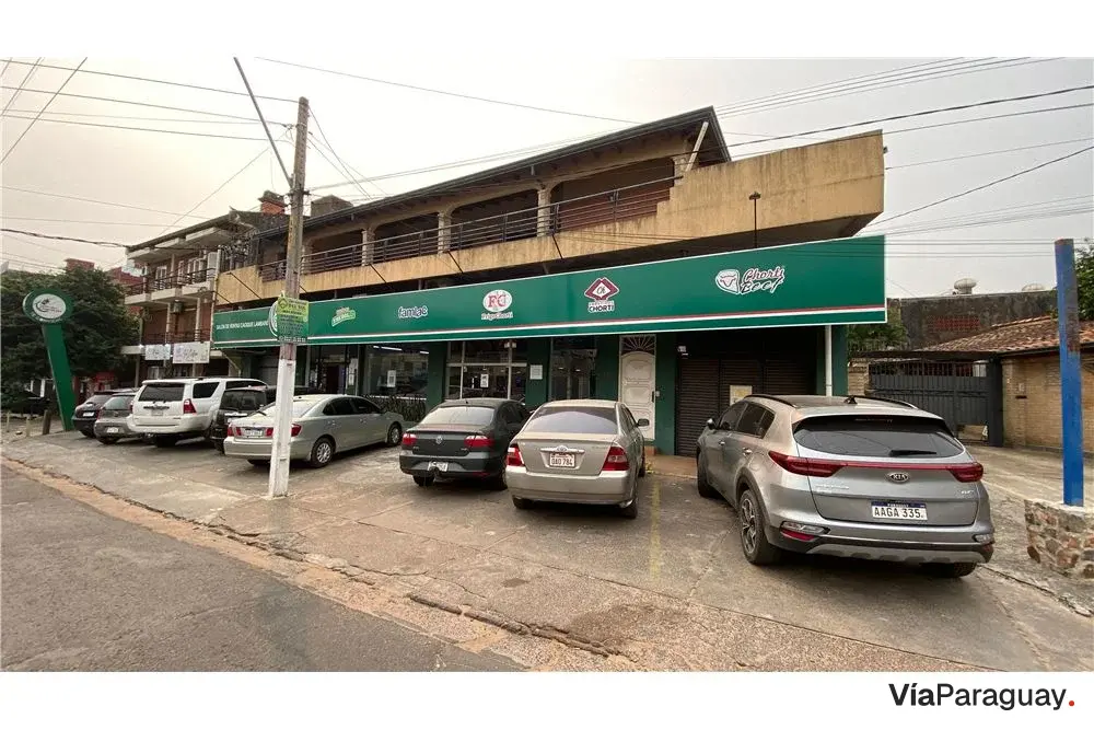 Propriedade comercial à venda na Av. Cacique Lambaré
