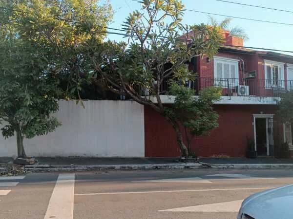 Propiedad con 2 casas en venta en Bo. Obrero, Asunción