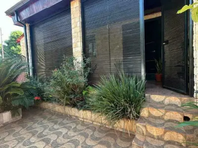 Propiedad con dos casas en venta en San Roque, Ciudad del Este