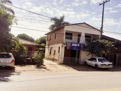 Propiedad con dos casas y tinglado en venta, Mariano Roque Alonso