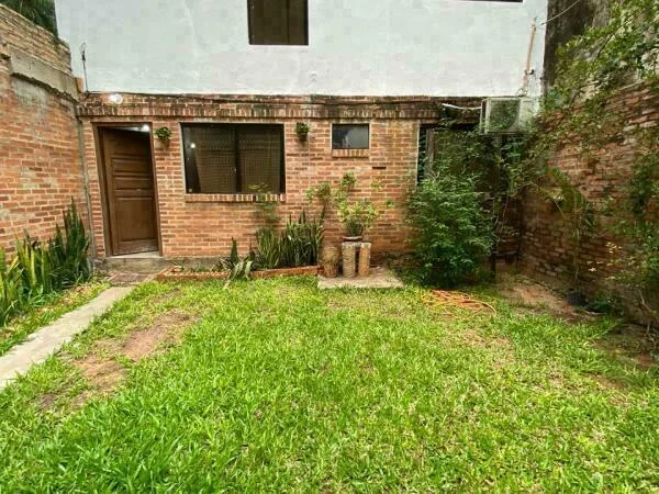 Propiedad en venta en Lambaré con dúplex y chalet independientes