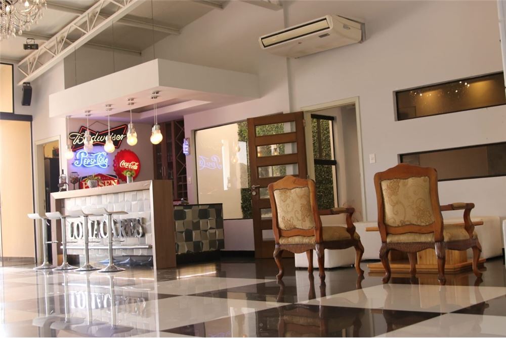 Propriedade à venda para salão de eventos em San Vicente