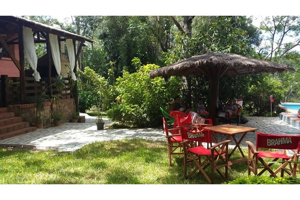 Quinta para alugar em Piribebuy com piscina e quinchô