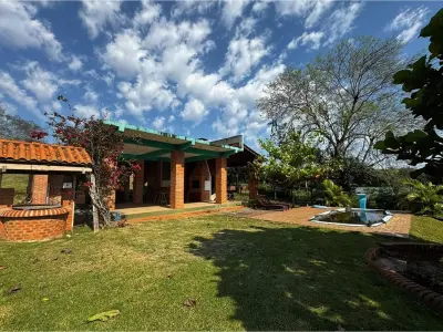 Chácara à venda às margens do rio Acaray, Hernandarias
