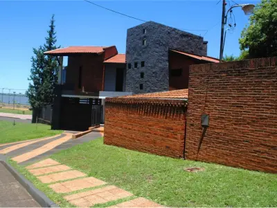 Residencia de lujo en venta en Encarnación, Itapúa