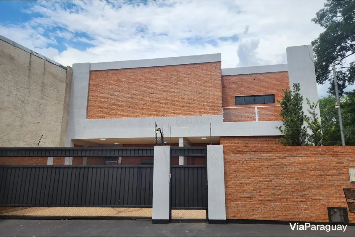 Residencia de lujo en venta en Mariano Roque Alonso