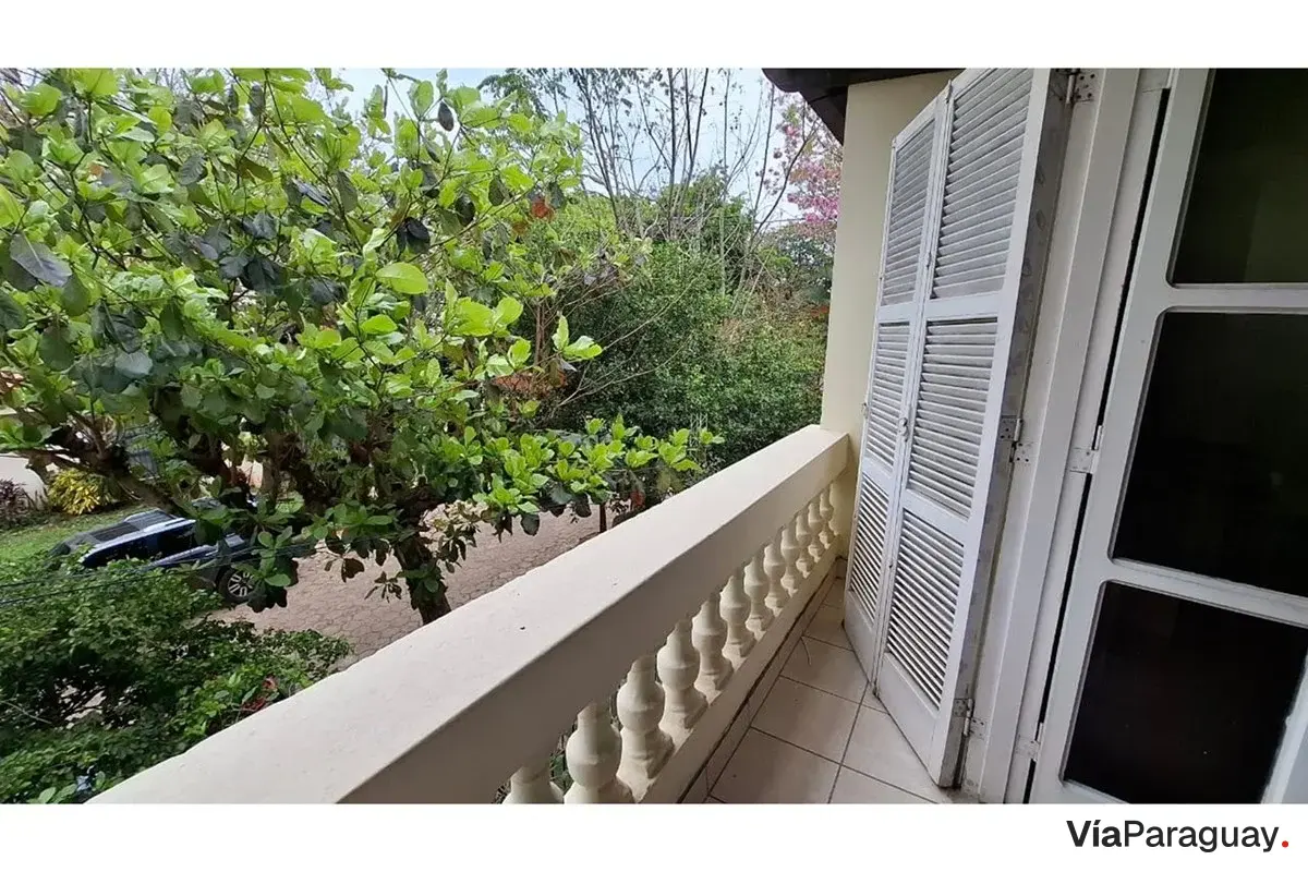 Casa para alugar com piscina em Felicidad, Lambaré