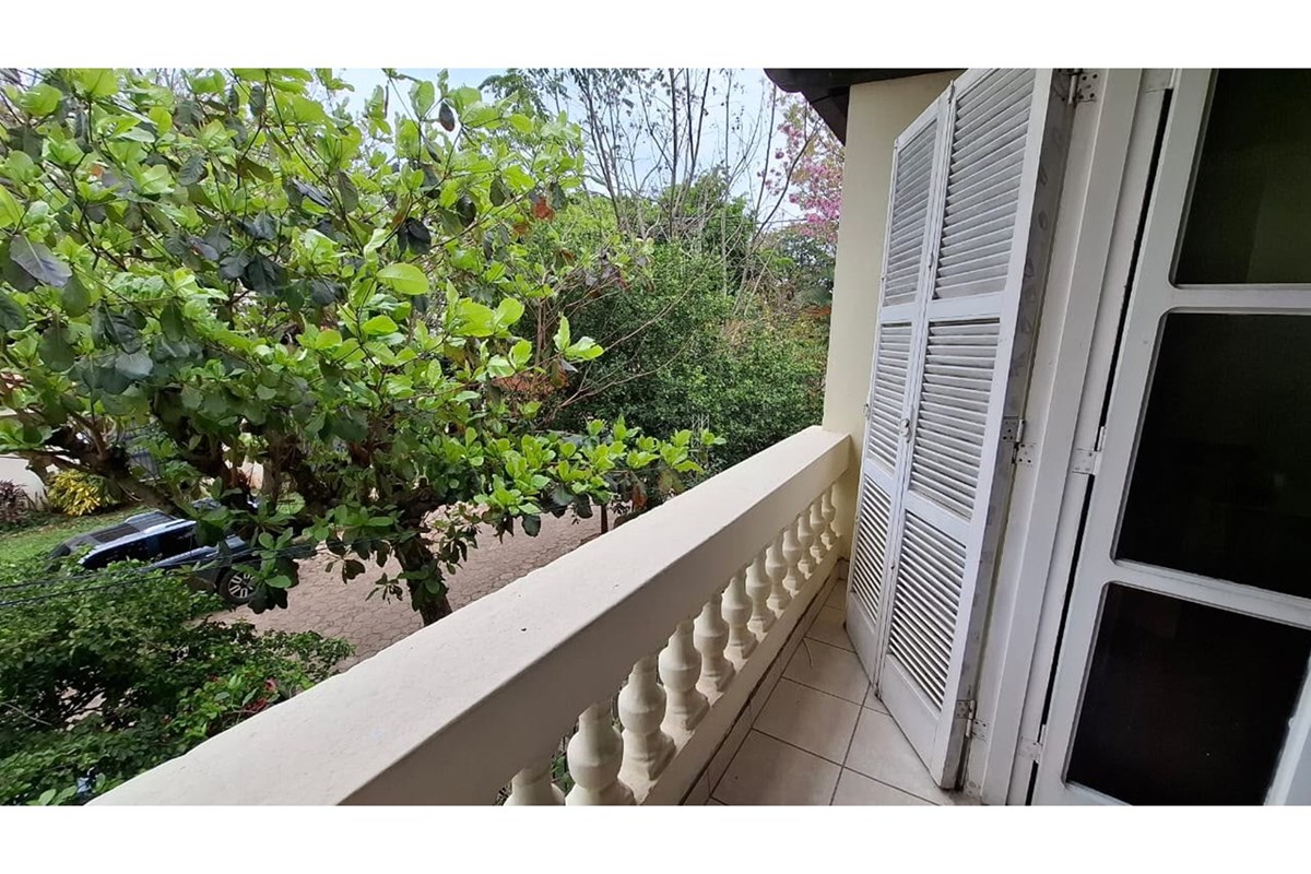 Casa para alugar com piscina em Felicidad, Lambaré