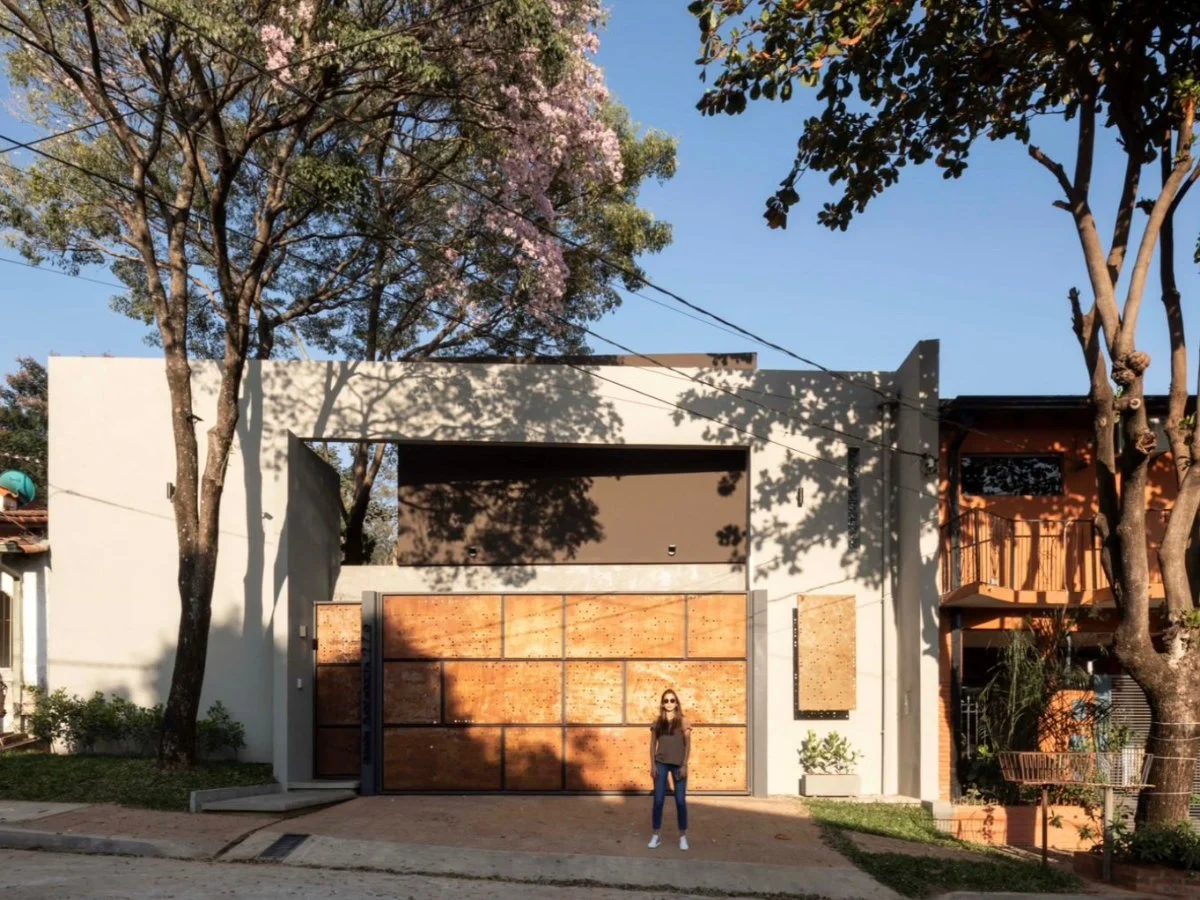 Residência para alugar em Mburucuyá, Assunção – 4 quartos com piscina