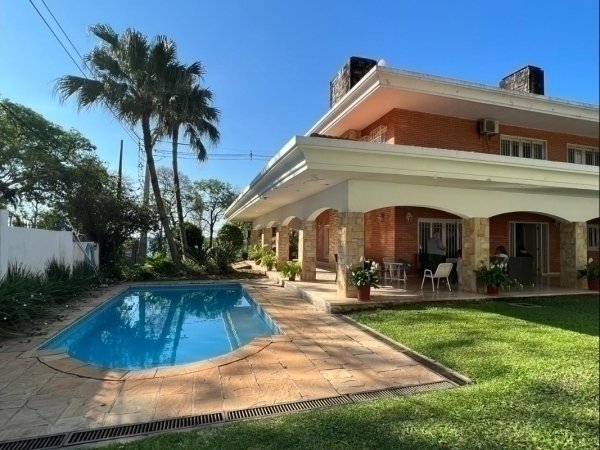 Residencia en alquiler temporario a 50 m del lago en San Bernardino