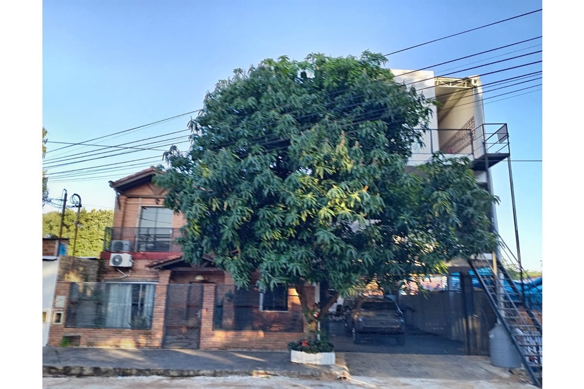 Residência à venda em Campo Grande, Luque, com 12 quartos