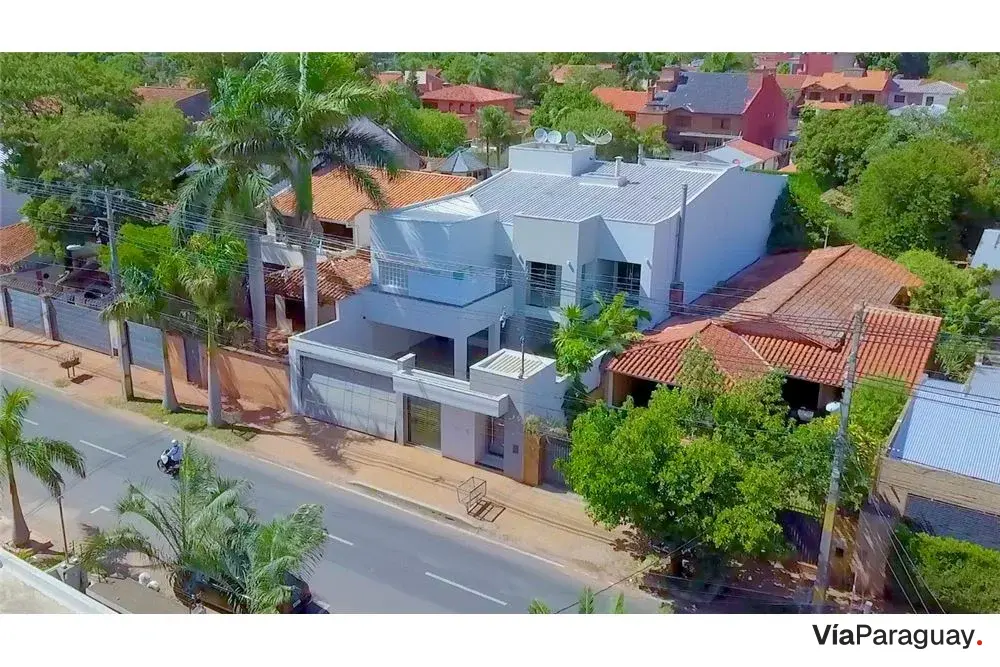 Residência à venda em Los Laureles, Assunção