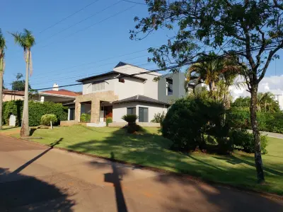 Residence for Sale in Paraná Country Club, Hernandarias