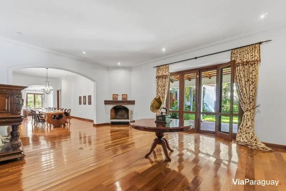 Residencia en venta en Surubi'y, Mariano Roque Alonso