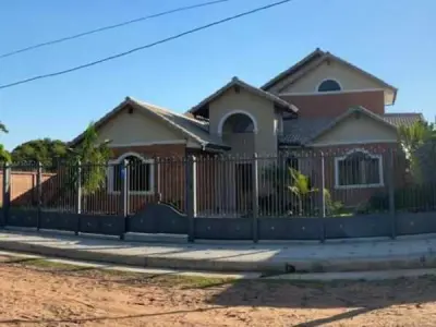Residencia en venta en Yacht & Golf Club — Lambaré, Central