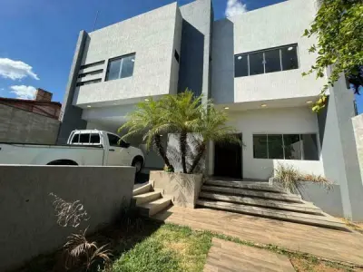 Luxury residence for sale in Nazareth, Asunción