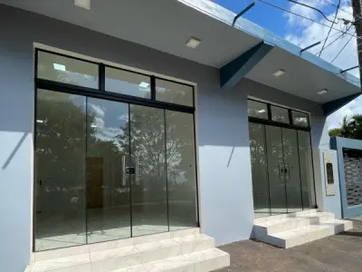 Salão comercial para alugar, São José, Ciudad del Este – 24 m²