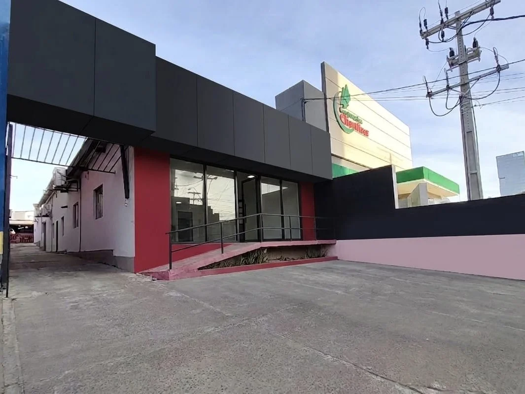 120 m² Commercial Space for Rent in Jara, Asunción