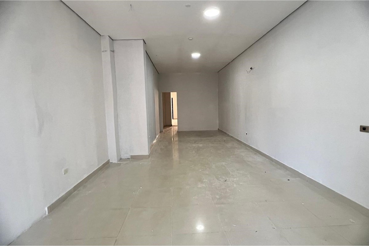 Salão comercial para alugar em Bernardino Caballero