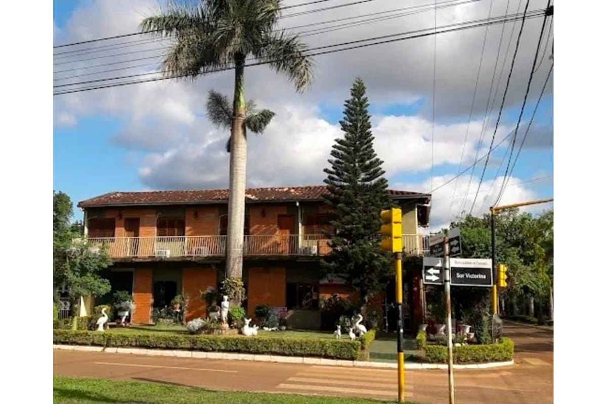 Salão comercial para alugar em Caazapá, centro