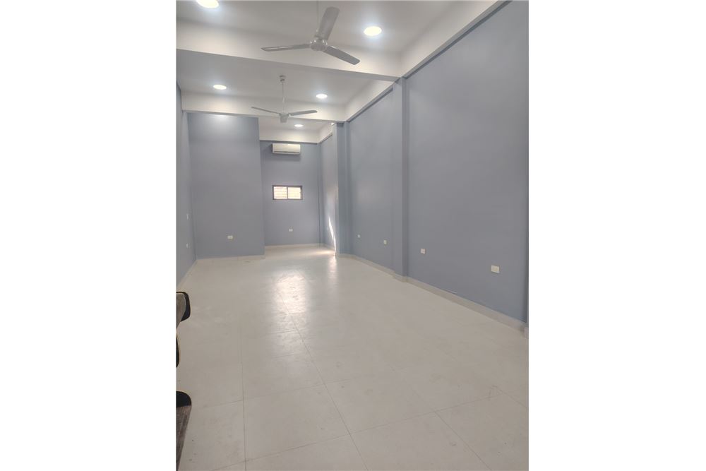 Salão comercial para alugar em Capiatá, Central