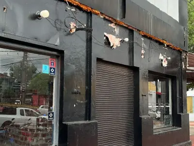 Salão comercial para alugar em esquina, Bairro Carlos Antonio López, Encarnación 1