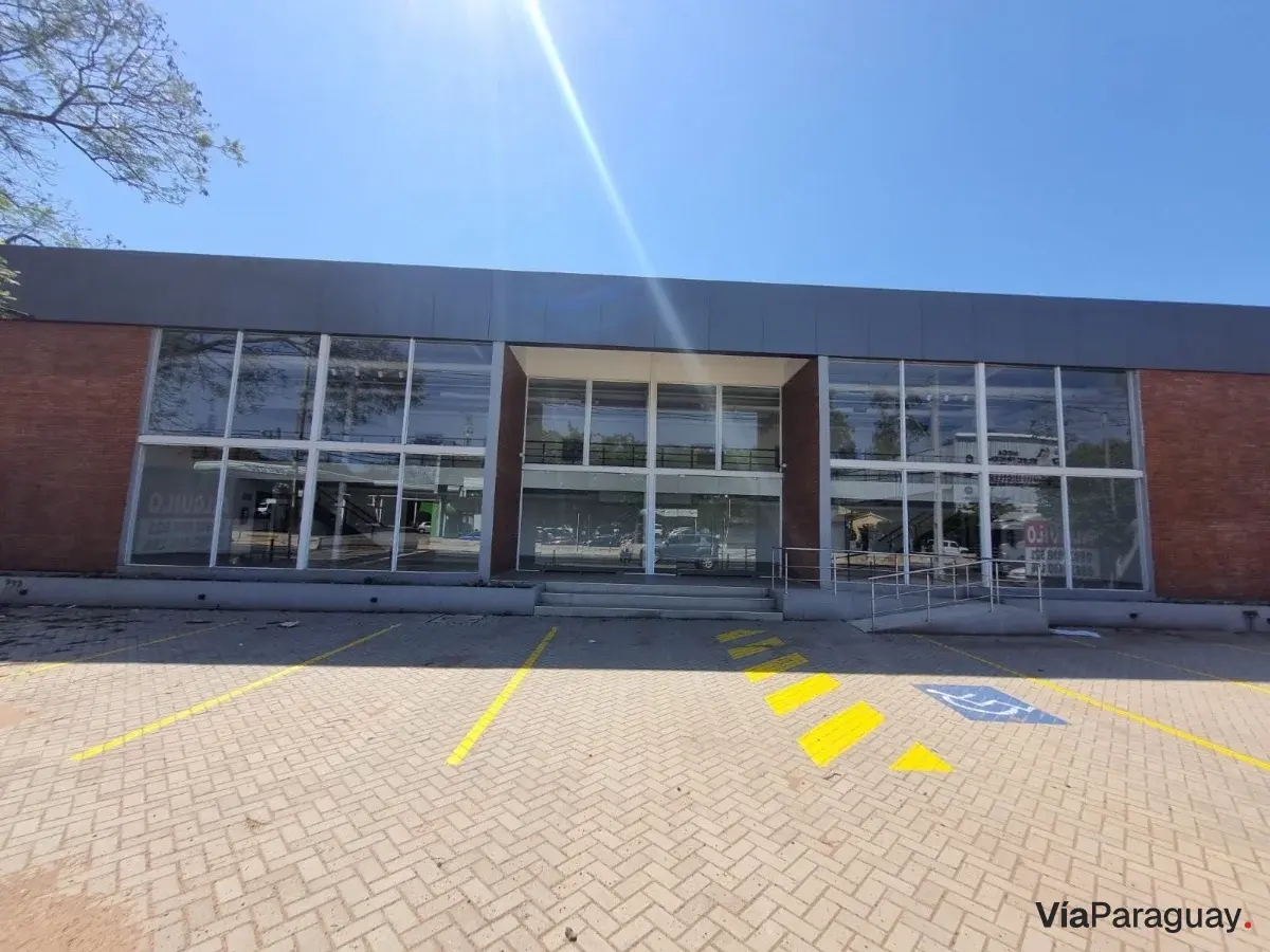 Salón comercial en alquiler en Fernando de la Mora