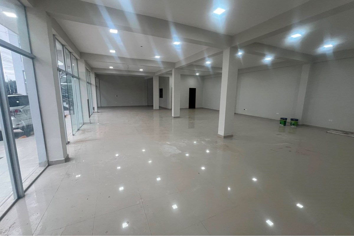 Salão comercial para alugar em Limpio, Centro
