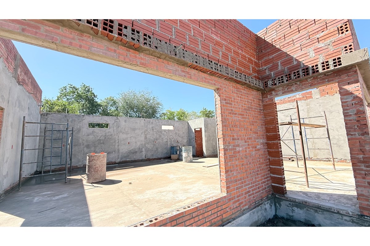 Commercial unit for rent in Loma Plata