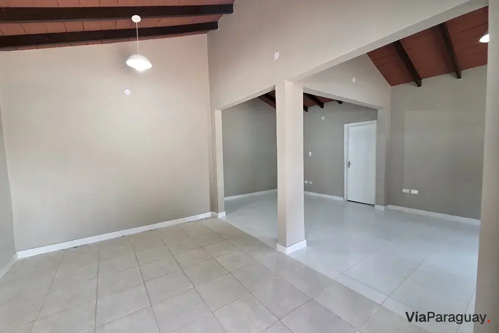 Commercial space for rent in Luque, Makai