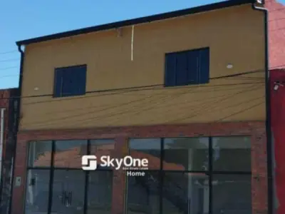 Salón comercial en alquiler en Mariano Roque Alonso — 100 m², a estrenar