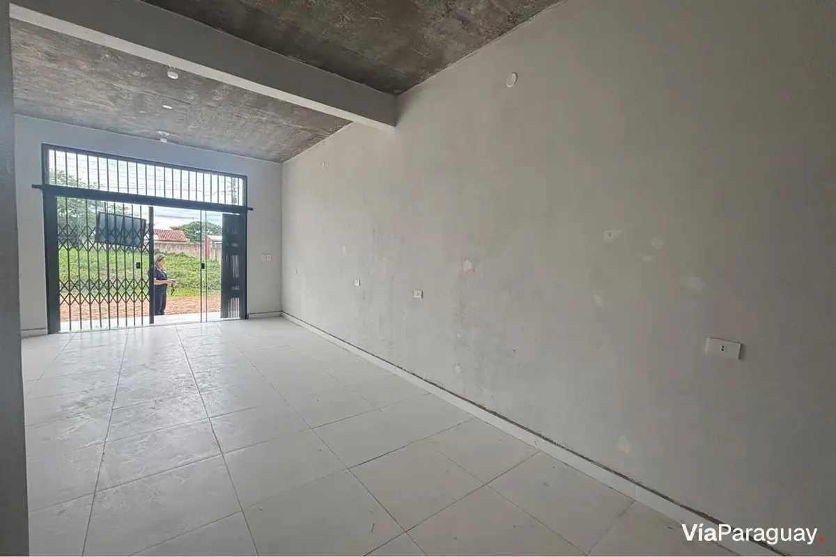 Salão comercial para alugar em Ñemby, Central