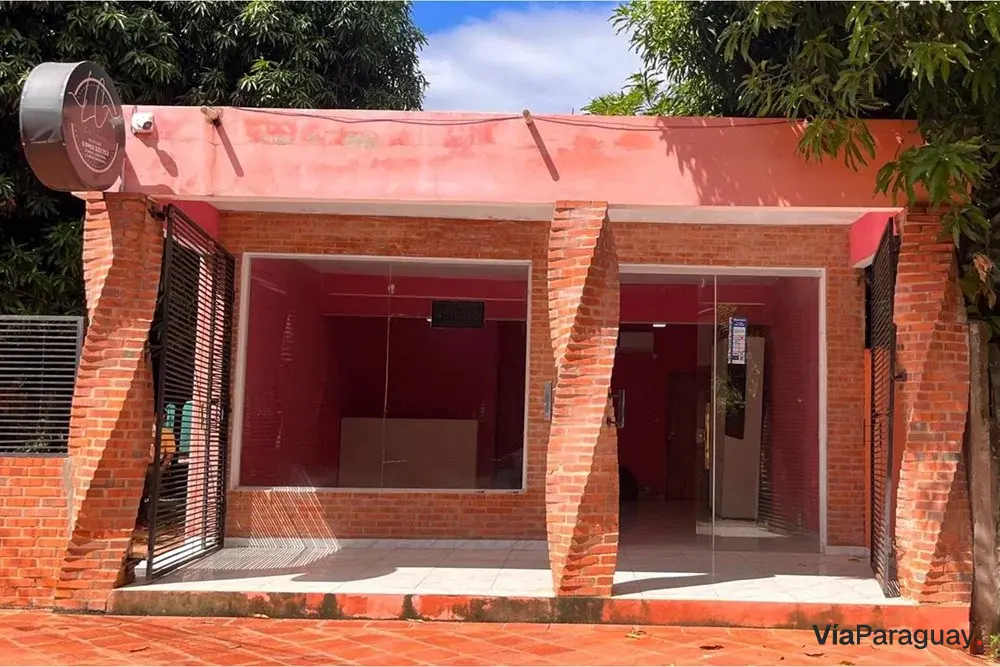 Salón comercial en alquiler en Ñemby, Central