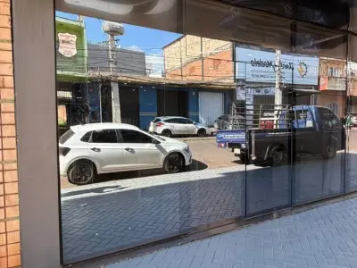 Salón comercial en alquiler en Pablo Rojas, Ciudad del Este