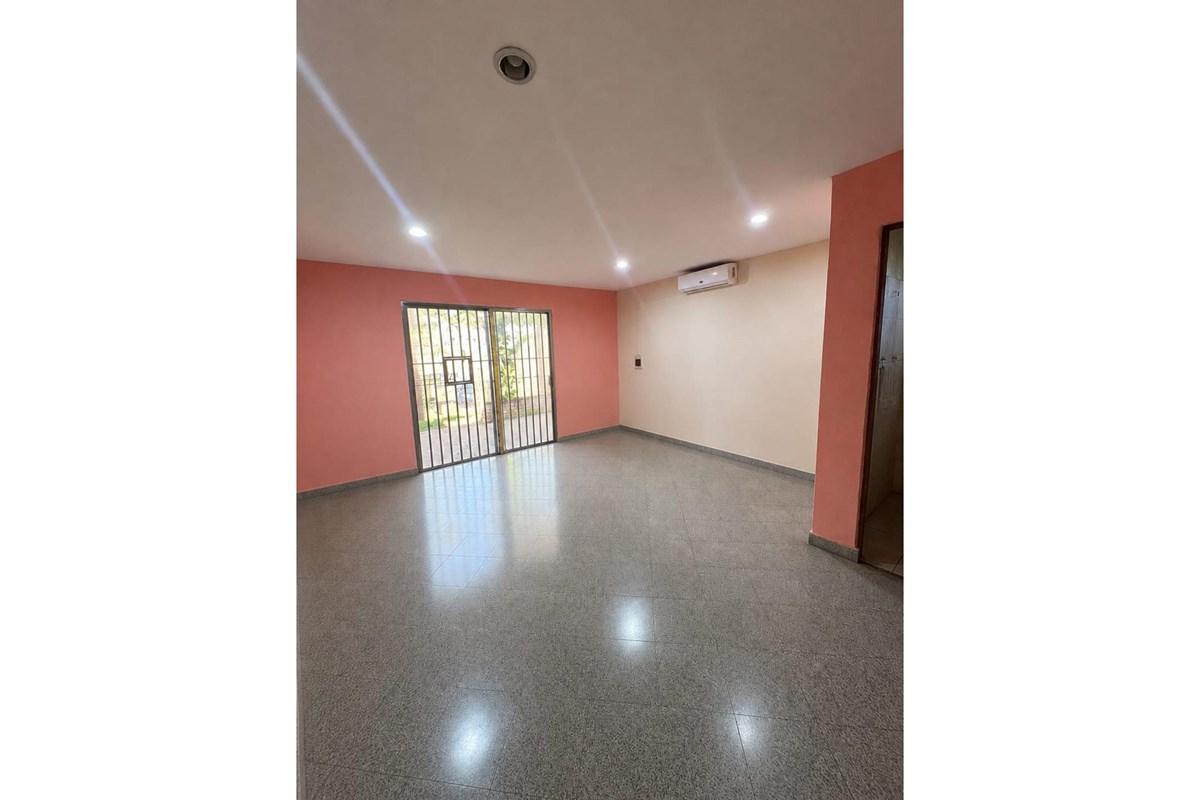 Salão comercial para alugar em San Lorenzo, Central