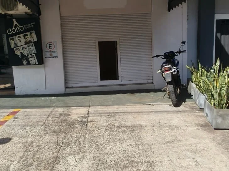 Salão comercial para alugar em San Vicente, Assunção