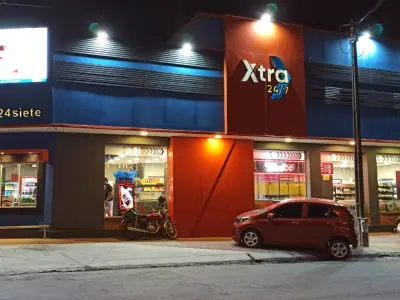 Salón comercial en alquiler en Ycuá Satí, Asunción